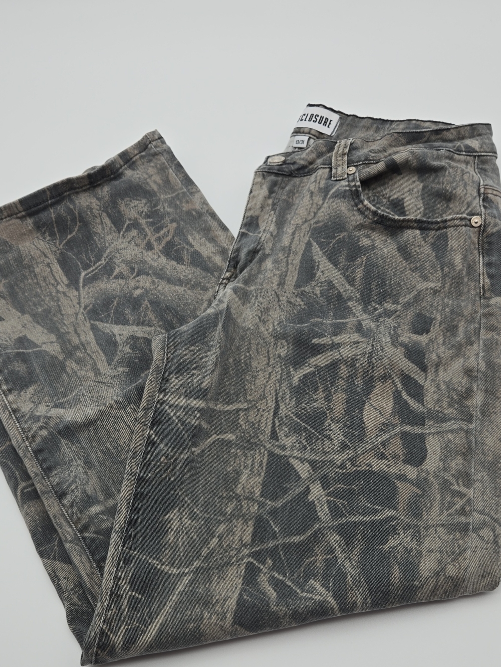 Disclosure Women’s Camo Jeans
